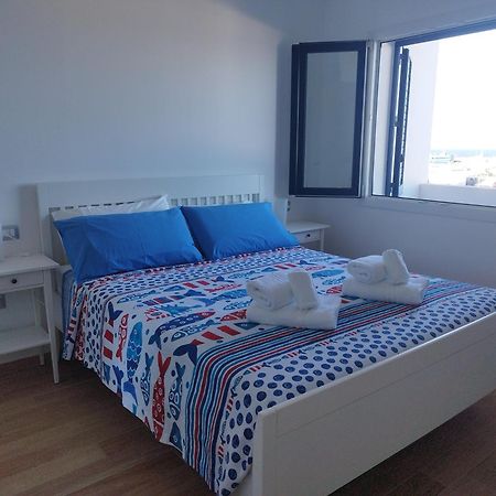 Sky And Sea Apartment Calasetta Exterior foto